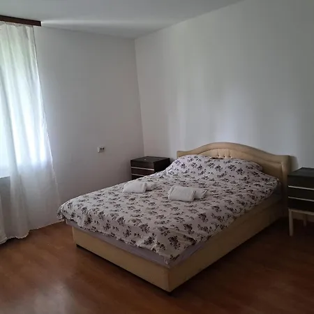 Aya Rejana Apartment *